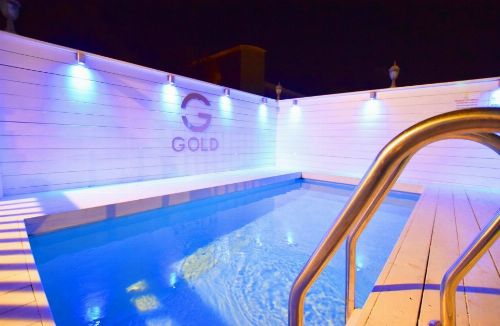 גולד קומפלקס